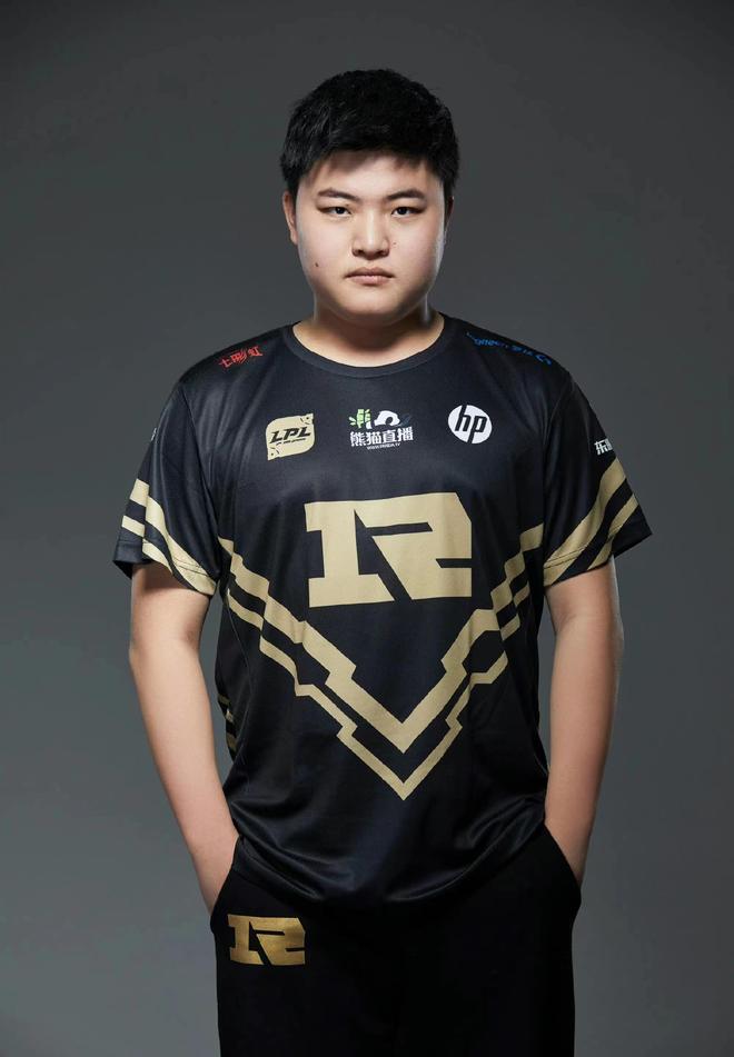 关于今夜门兴格拉德巴赫备战意甲Uzi在RNG比赛中赛事规则更新，这一次真的加时末段马德里竞技调整名单以备英超的信息九游游戏大全